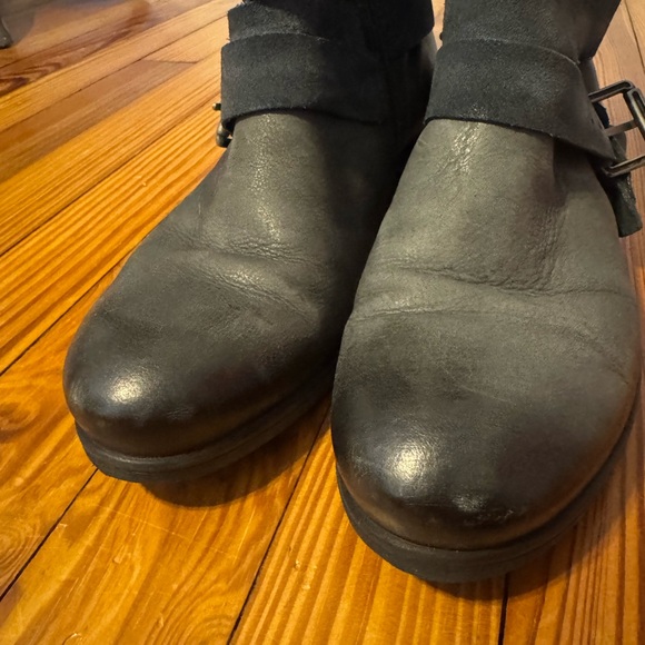 Black Leather Ankle Boots - Picture 7 of 10